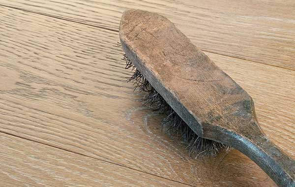 LAVORAZIONI SUPERFICIALI DEL PARQUET